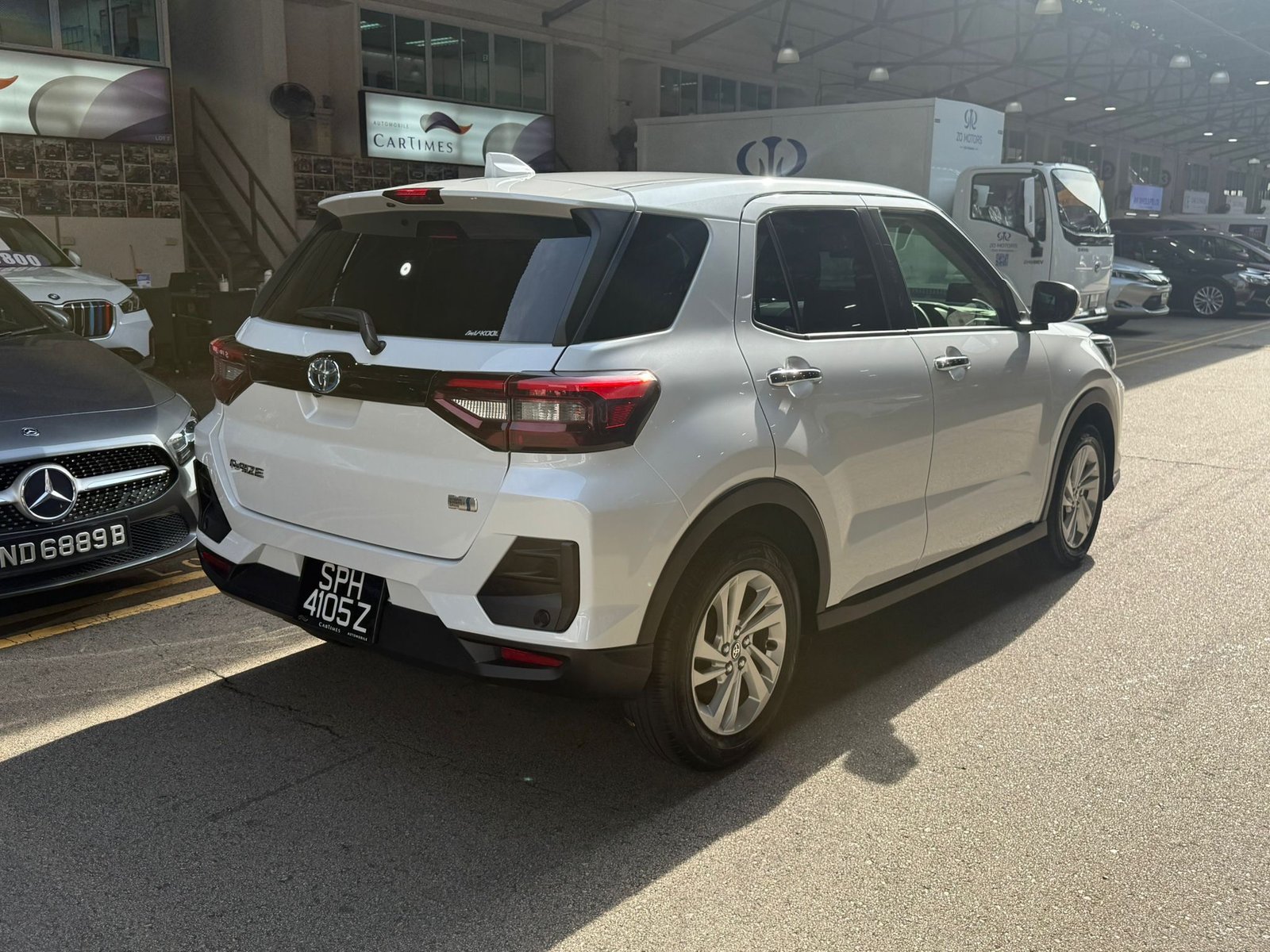 Toyota Raize Hybrid 1.2G photo 2
